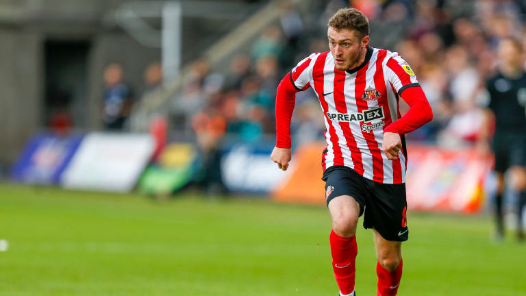 Sunderland confirm grim news on Elliot Embleton injury